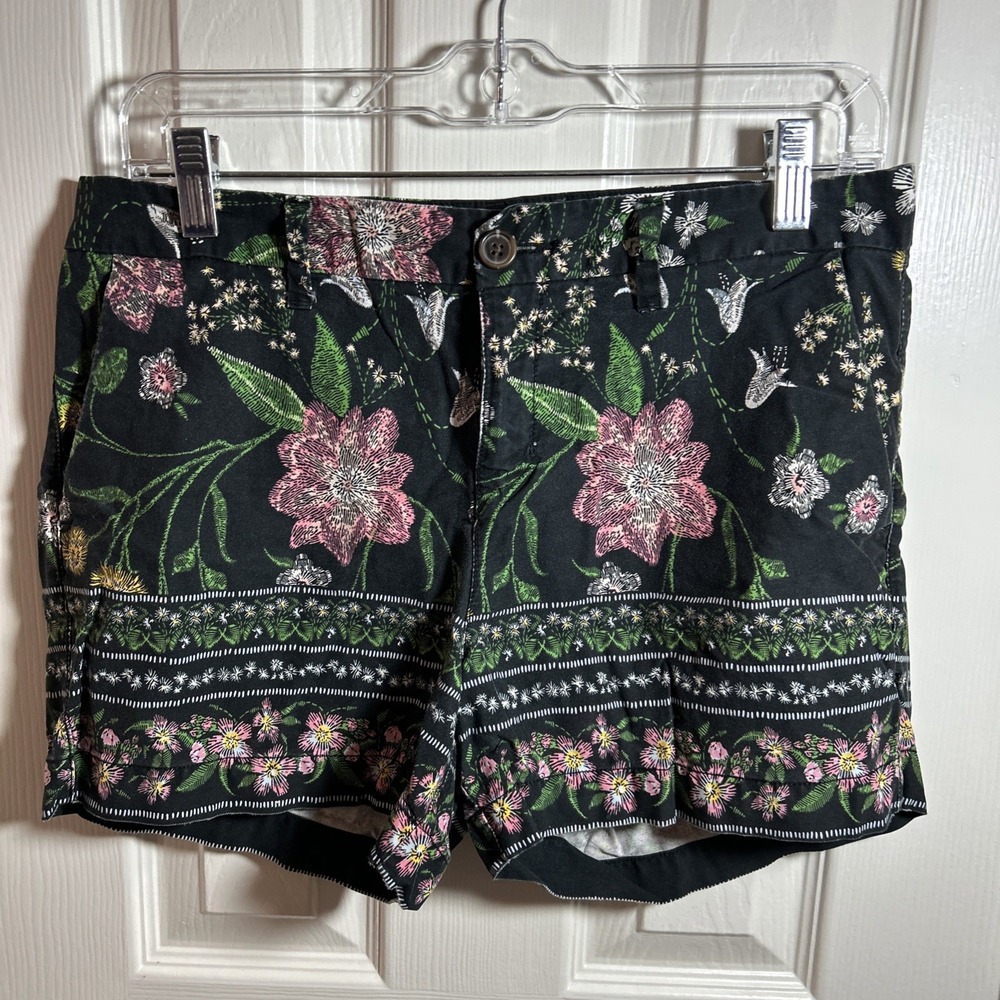 Old Navy Women's Black Dark  Floral Everyday Cotton  Flat Front Shorts Size‎ 6